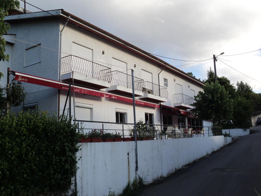 Hotel Alojamento Correia Caldelas Exterior foto